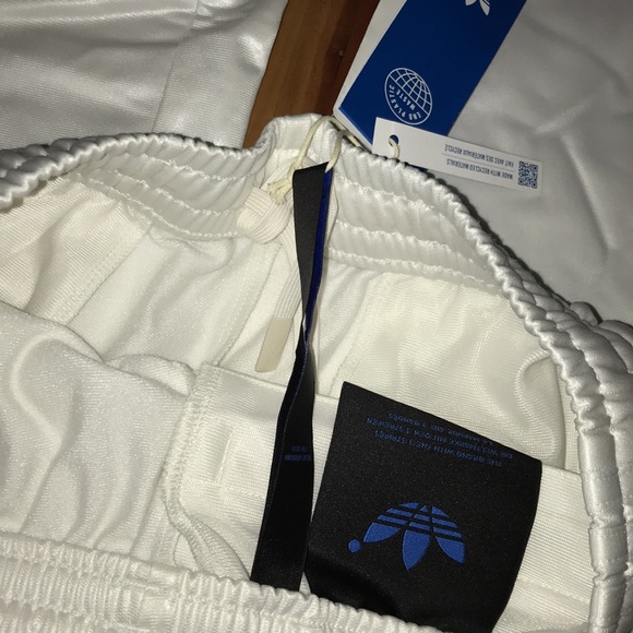 Adidas Chile 62 Ultra Wide Leg Pants White On White NWT - Picture 8 of 12